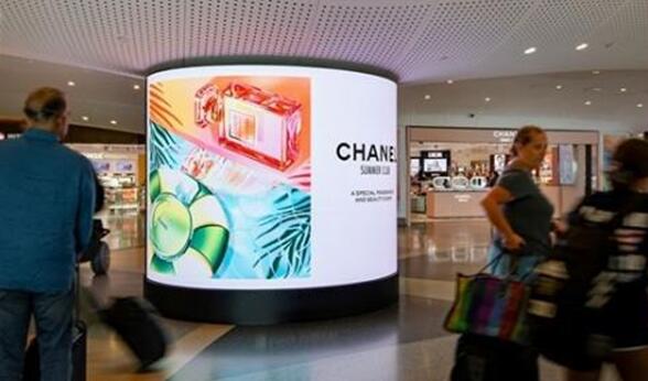 紐約機(jī)場廣告